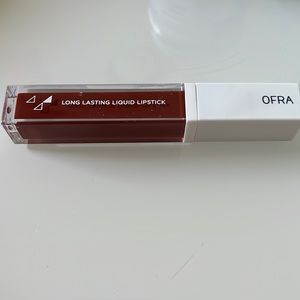Liquid lipstick in dark red - color canyon - long lasting